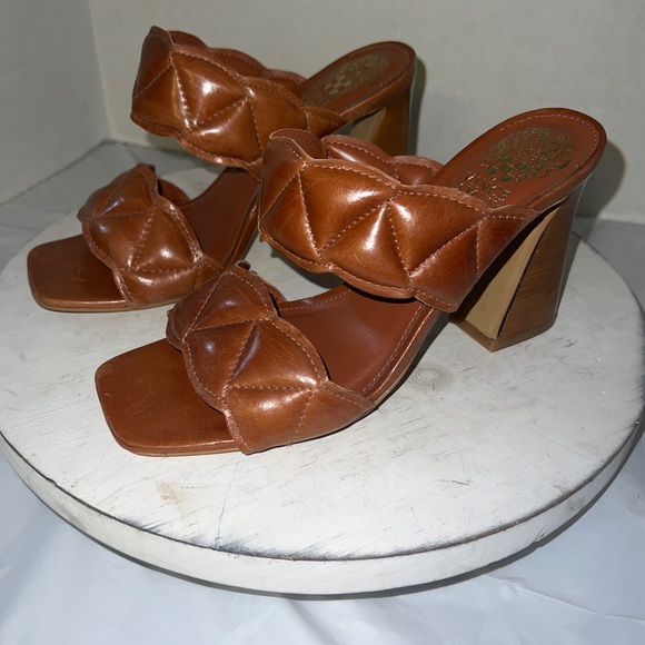 Vince Camuto Renneya Block Heel 2 Strap Sandal Open Toe Caramel Womens Size 6 - Picture 2 of 12